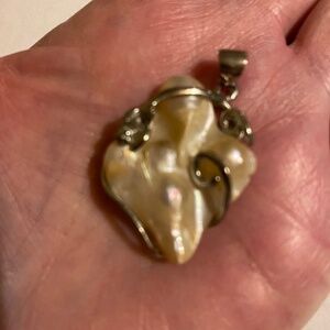 Gorgeous white blister pearl and sterling silver (unmarked) wire pendant